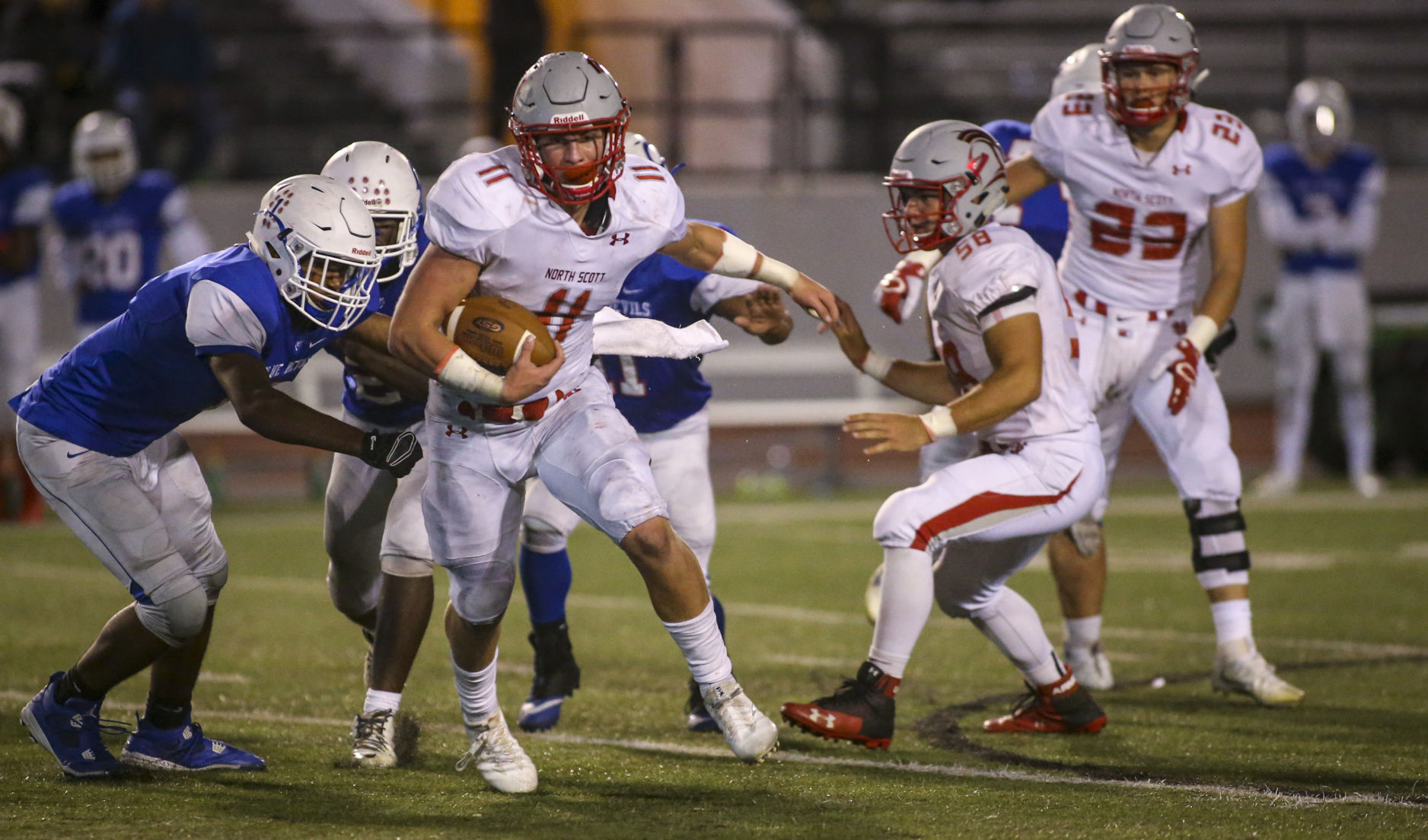090717-NORTHSCOTT-CENTRAL-FOOTBALL-021
